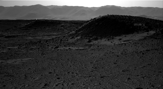 Фото от Curiosity: трудно поверить, что это Марс