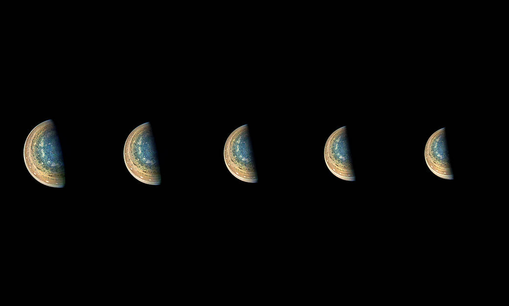 Серия новых фото от КА Juno