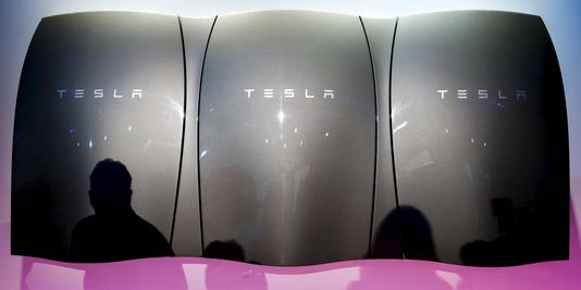 Tesla выпустила новую солнечную аккумуляторную батарею