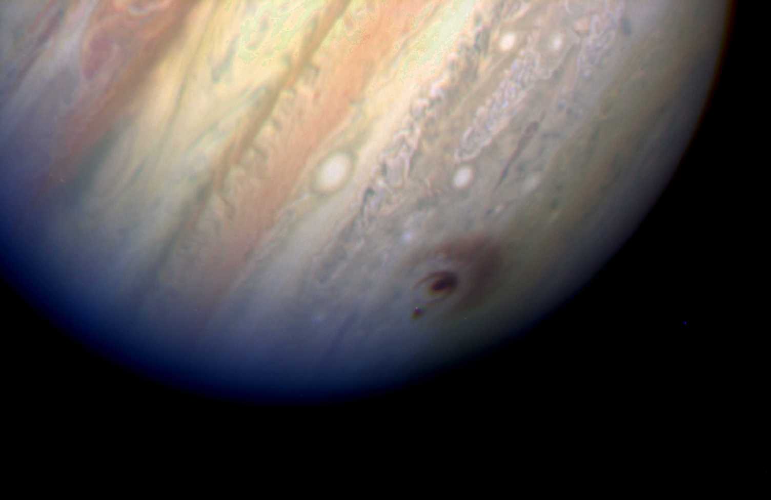 23 года назад произошло столкновение с Юпитером