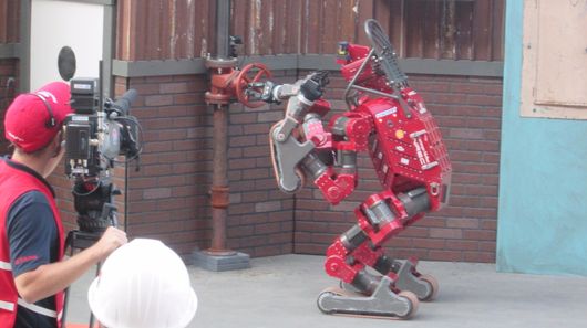 В Калифорнии прошли соревнования роботов 