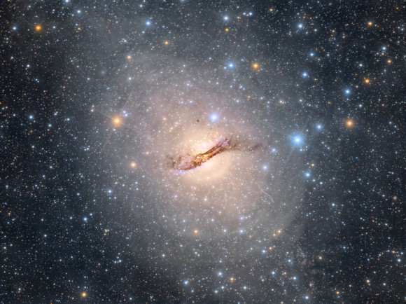 Галактическое гало Центавр А приберегло сюрприз для астрономов