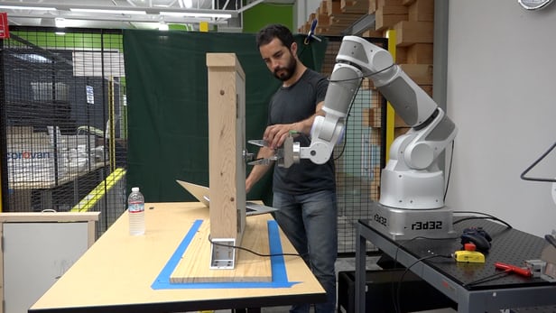 Роботы Google смогут учить друг друга