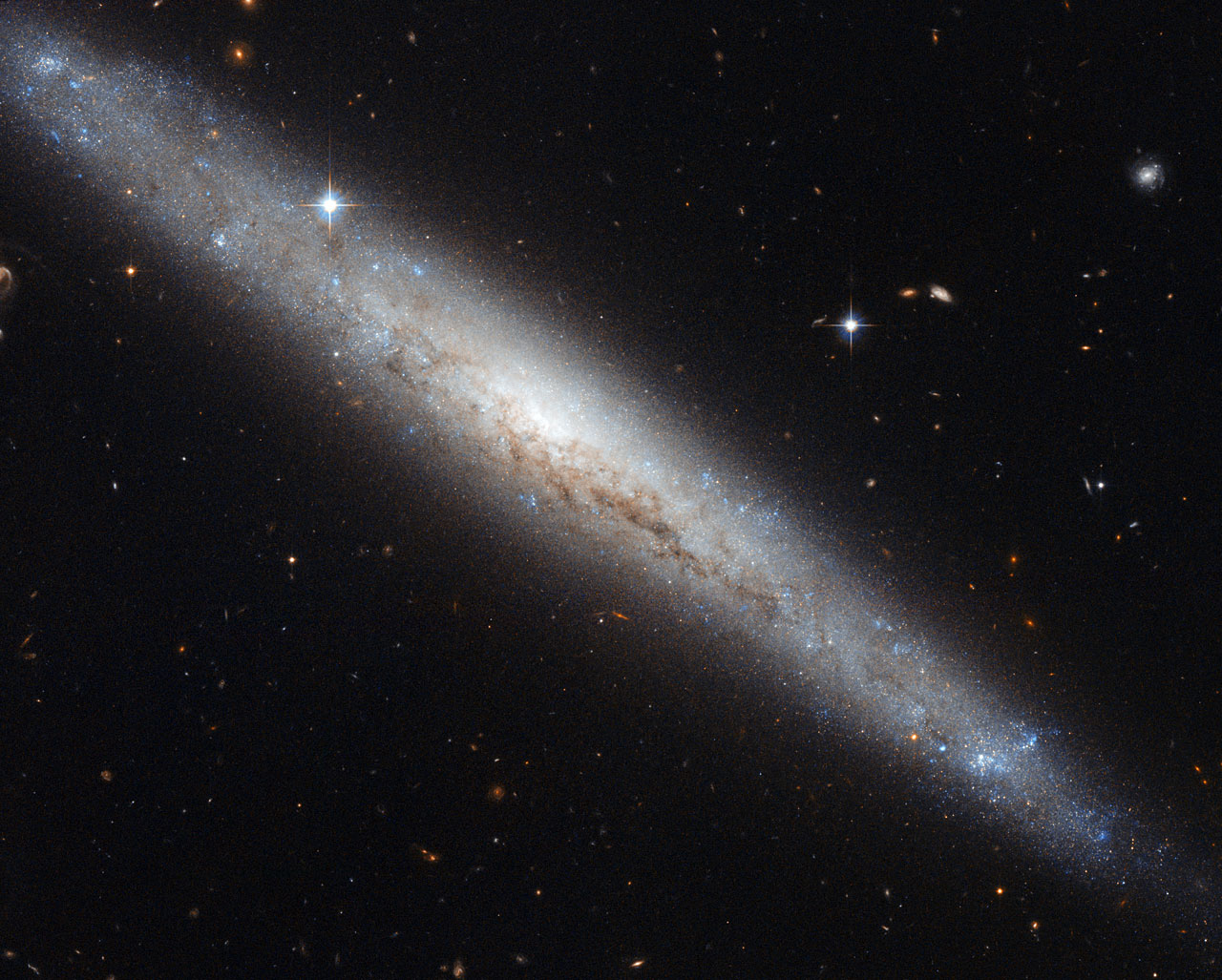 Космический телескоп «Хаббл»: спиральная галактика NGC 4183