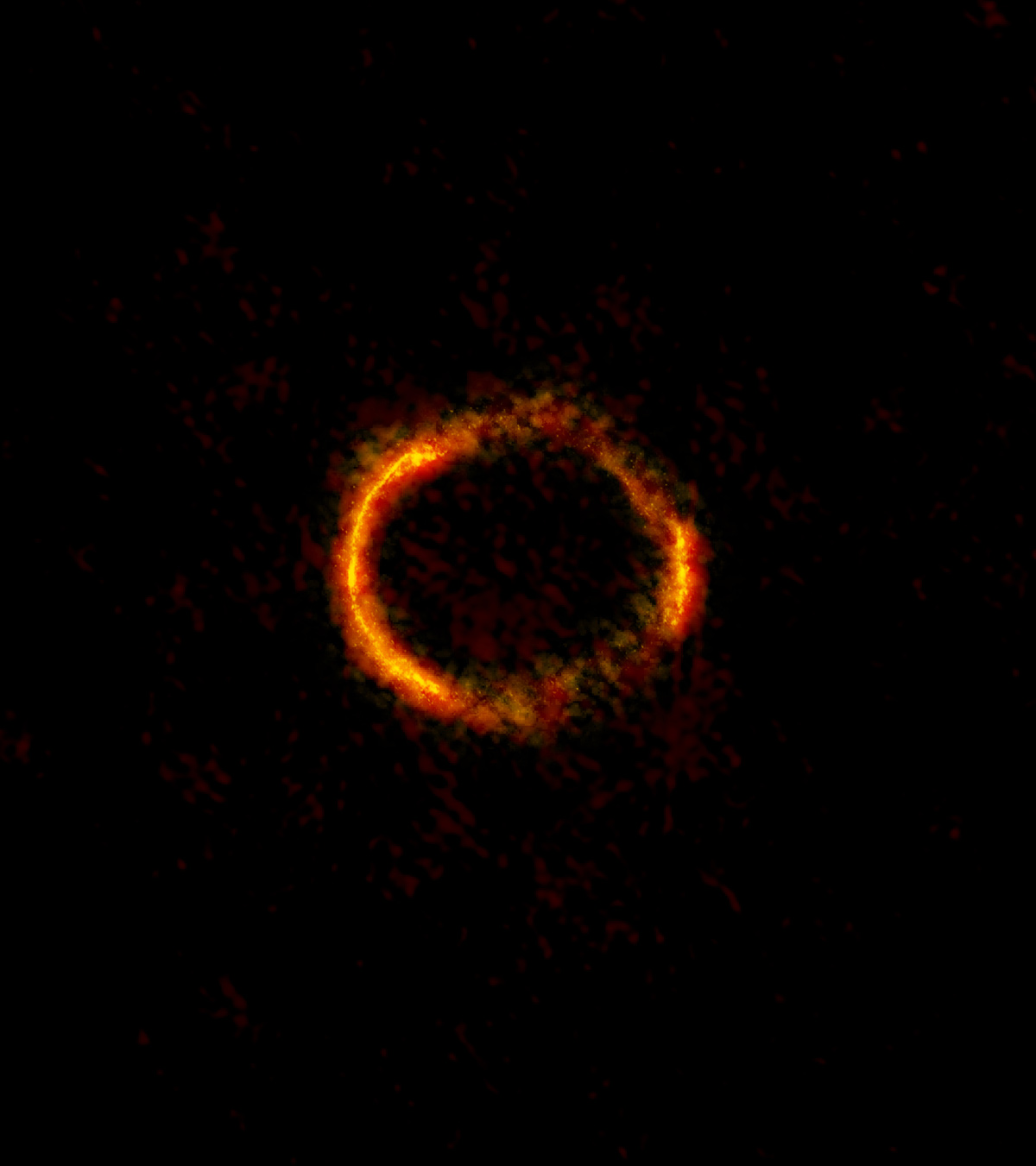 Космическое кольцо глазами ALMA