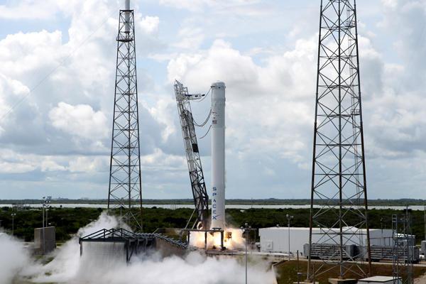 Продолжается подготовка к запуску  Falcon 9 к МКС