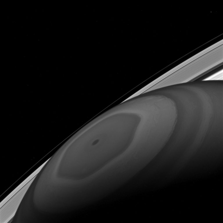 Шестиугольник на Сатурне: вид сбоку