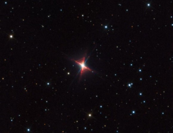 Астрофото: Красный прямоугольник в космосе