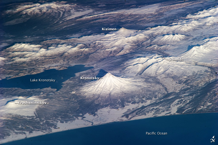 Камчатские вулканы. Потрясающий вид с МКС