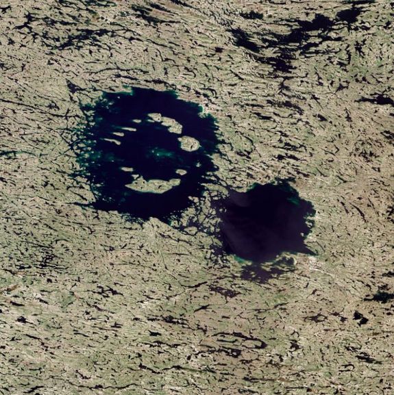 Загадка канадского двойного кратера