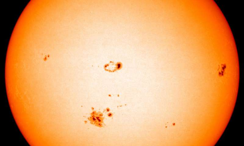 Новые изображения соседней звезды дают представление о младенчестве Солнца