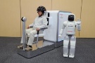 Новая технология позволяет управлять роботом силой мысли