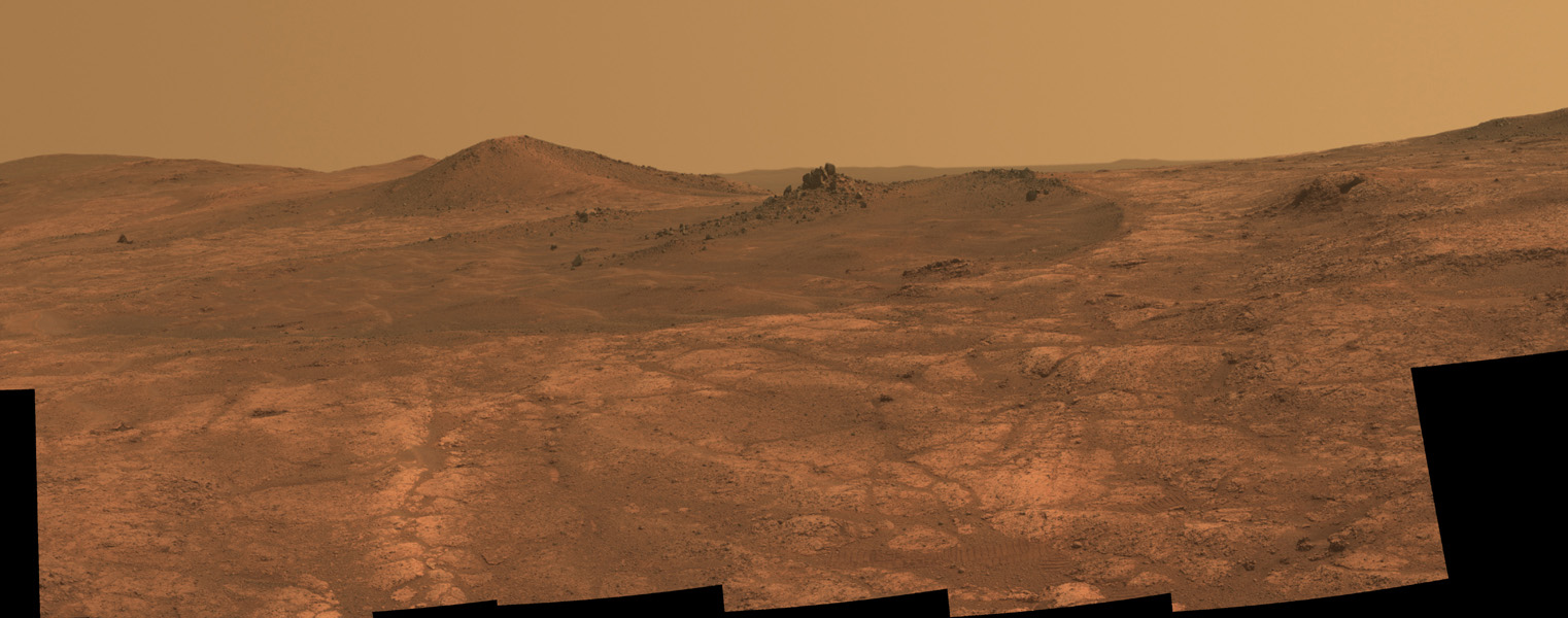Вытянутый кратер на Марсе от Оппортьюнити