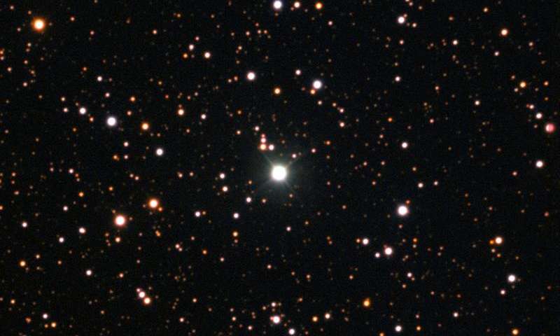 Обнаружена молодая, богатая литием, гигантская звезда