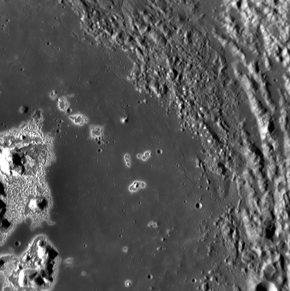 Загадочные впадины на Меркурии «крупным планом»