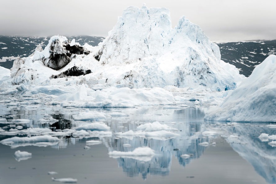 Льды Арктики драматически тают