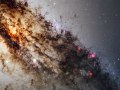 Новый удивительный снимок Центавра A от Хаббла