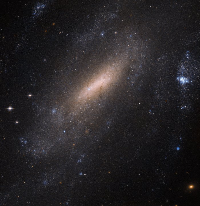 Галактика в Журавле от Хаббла