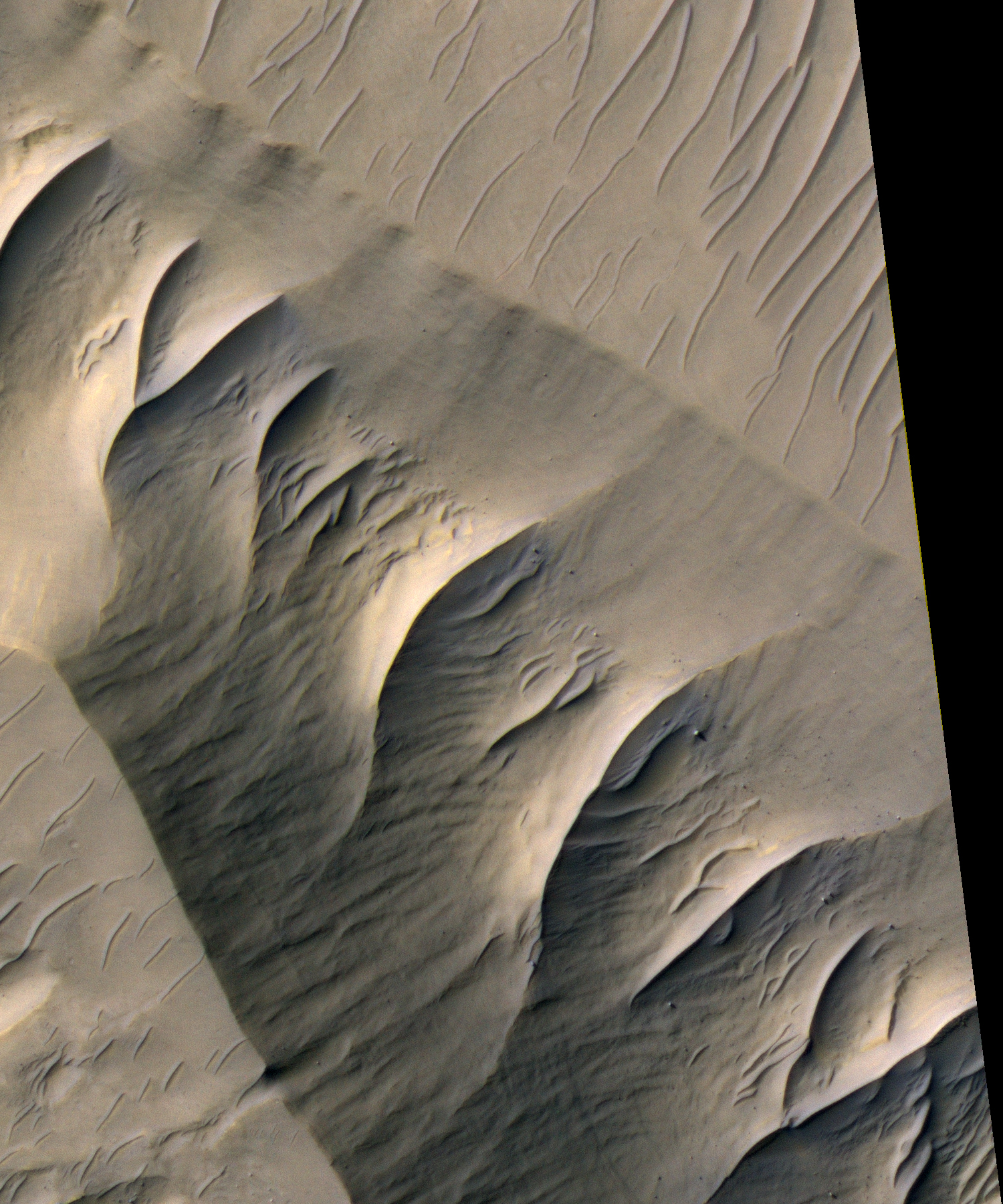 Обнаружены уникальные дюны на Марсе