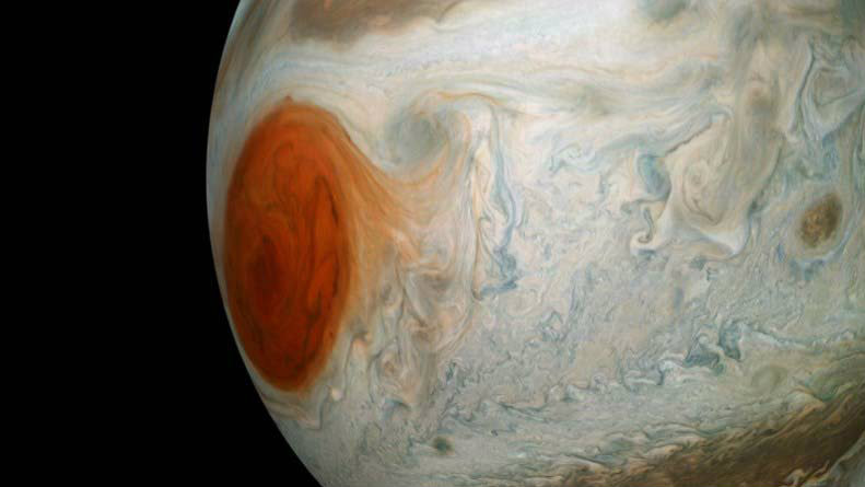 Ветры в Большом Красном Пятне Юпитера усиливаются