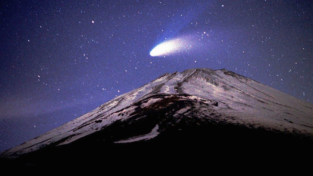 Яркая и трагическая комета Хейла-Боппа