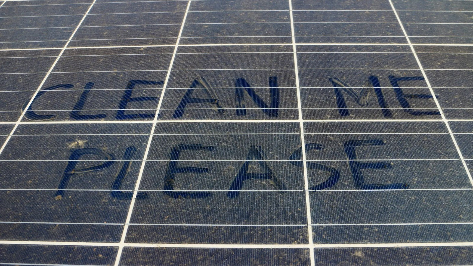 Ультратонкое покрытие делает солнечные батареи самоочищающимися