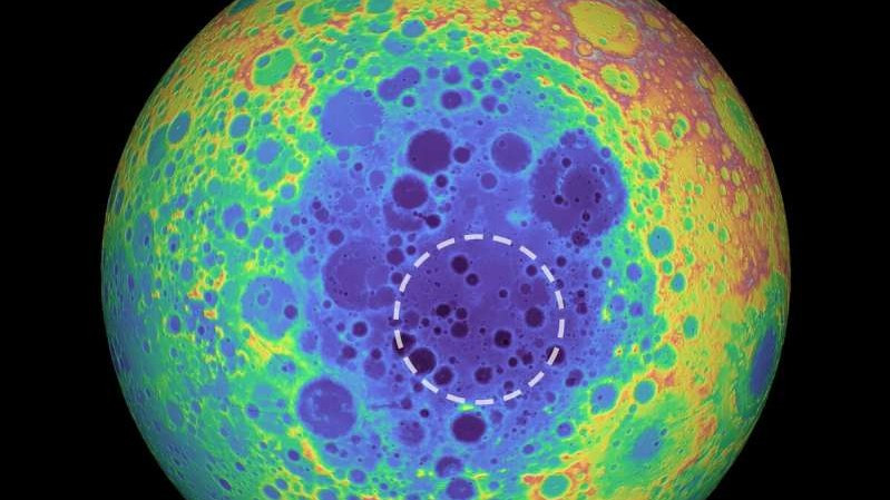Обнаружена массивная аномалия под самым большим кратером Луны