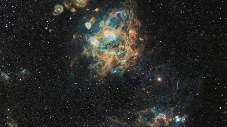 Астрономы исследуют звездное скопление KMHK 1762 в Большом Магеллановом Облаке