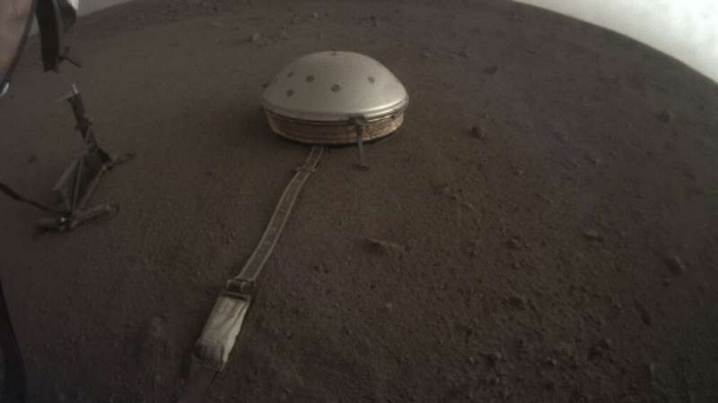 InSight записал таинственные звуки Марса